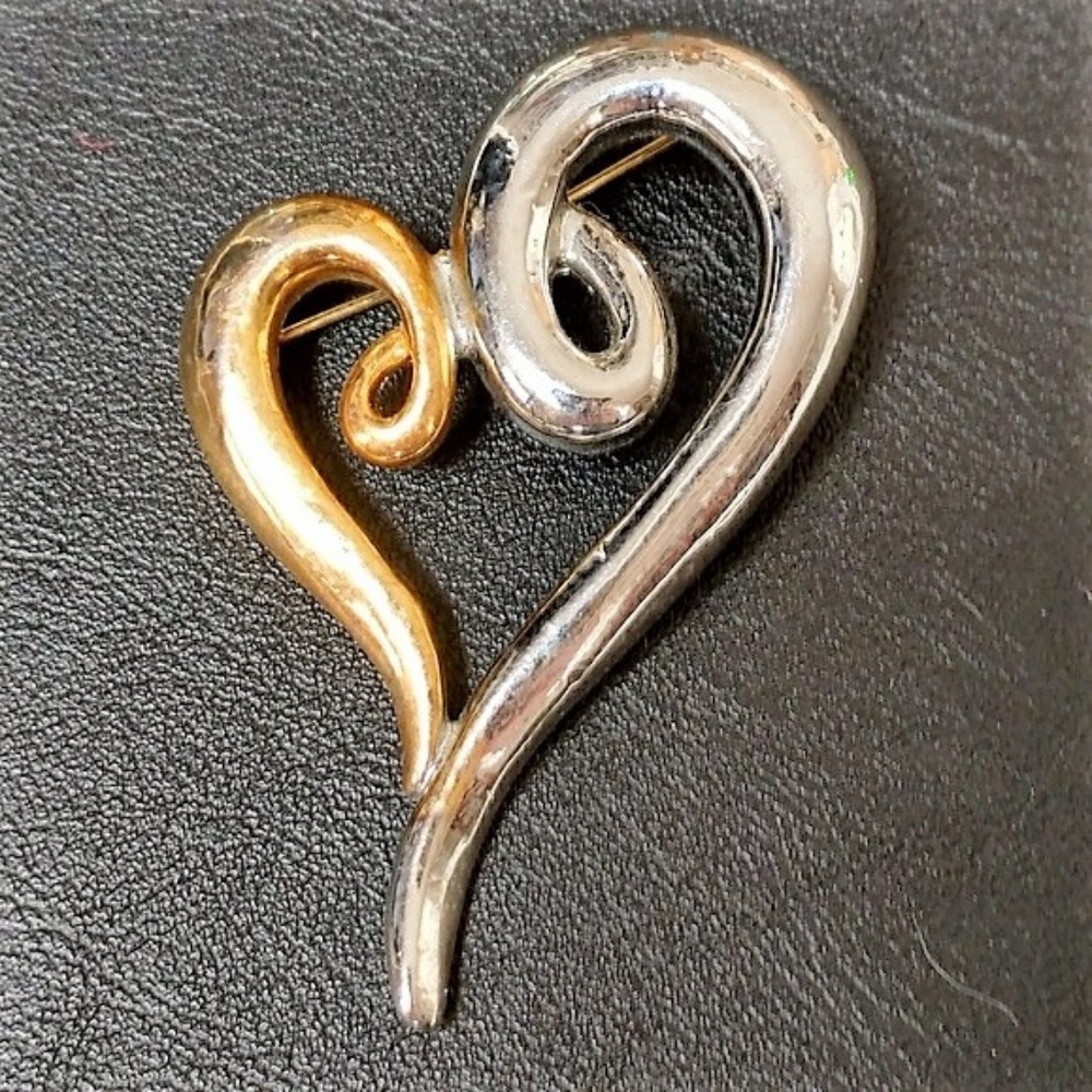 Vintage silver & gold tone heart brooch